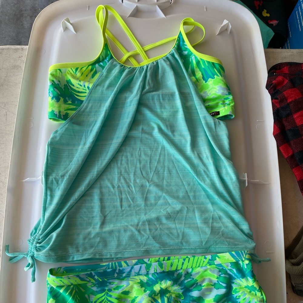 2 piece kids Size 16 Gerry swim set